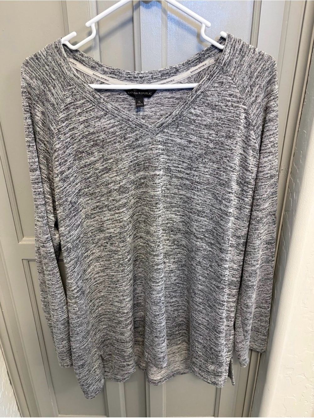Banana Republic Light Gray Marled V-Neck Sweater